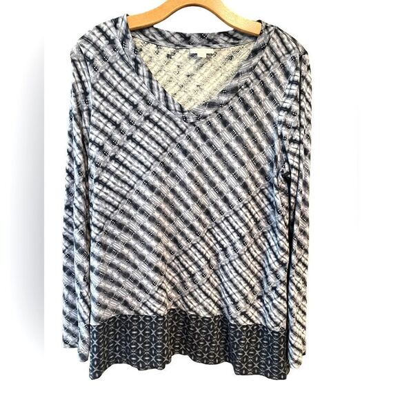 J. Jill Sz M Blue Light Tie-Dye Pattern Slouchy Relaxed Fit Long Sleeve Top - Picture 1 of 7